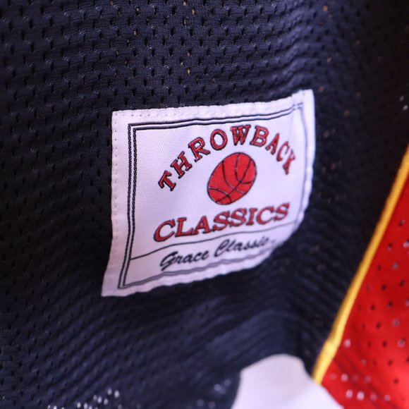 Vintage NBA Miami Heat #3 Dwyane Wade Jersey Throwback Classics Size 48 - Picture 3 of 4